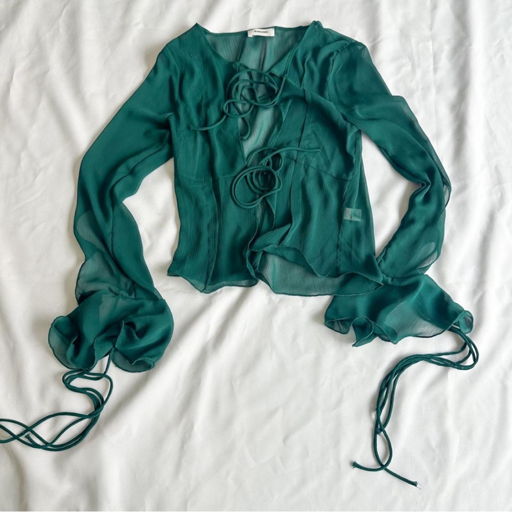 Rumored Green Sheer East End Top